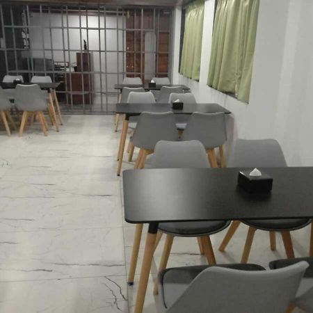 Sharman Suites بونة المظهر الخارجي الصورة